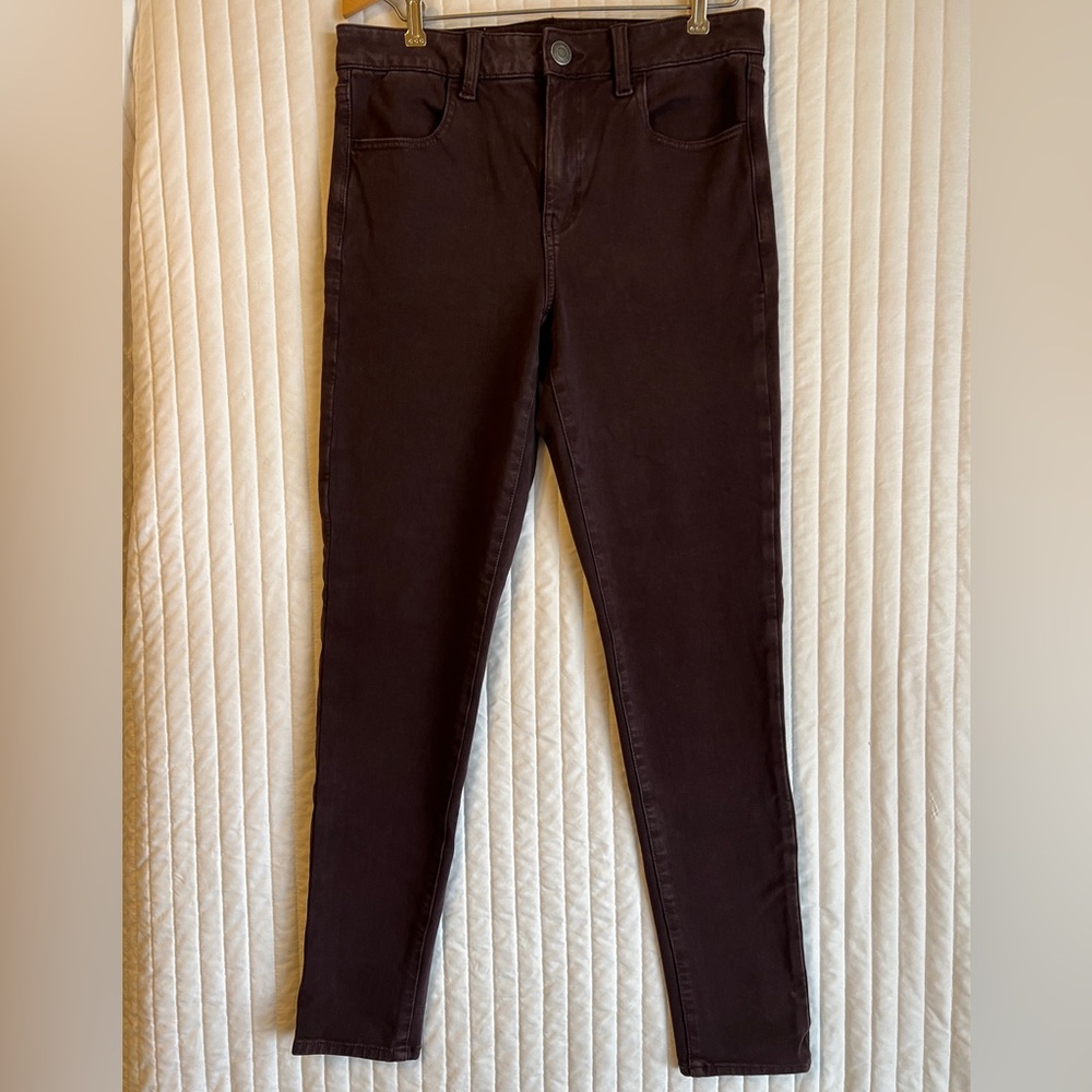 American Eagle Outfitters 360 next level stretch maroon color jeans size
